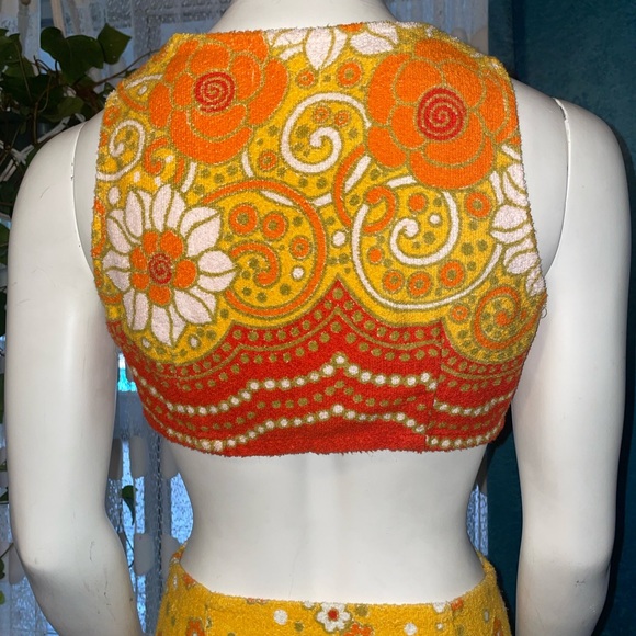Vintage, two piece, terry cloth and one of a kind🌞 - Picture 5 of 9